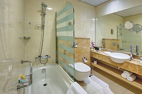 Al Khoory Executive Hotel