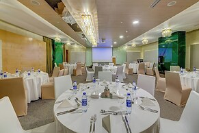 Al Khoory Executive Hotel