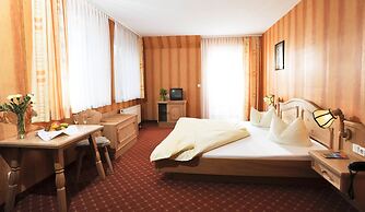 Hotel & Gasthof Zur Linde