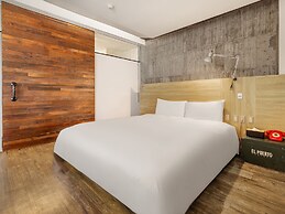 El Puerto Hotel
