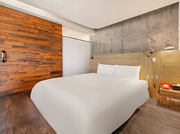 El Puerto Hotel