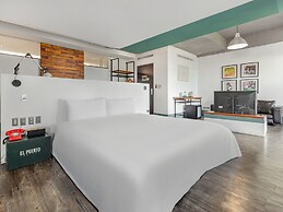 El Puerto Hotel