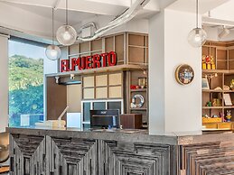 El Puerto Hotel