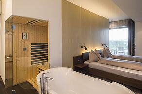 Small Luxury Hotel Wellnesshotel Golfpanorama