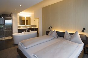 Small Luxury Hotel Wellnesshotel Golfpanorama