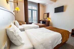 Regency Hotel