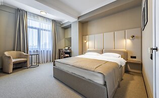 Regency Hotel