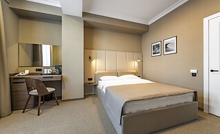 Regency Hotel