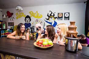Let's Rock Hostel