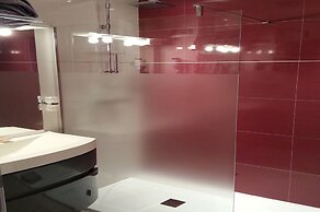 Private Hotel - Adults Only