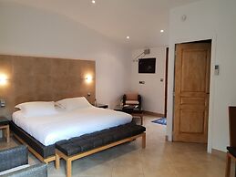 Private Hotel - Adults Only