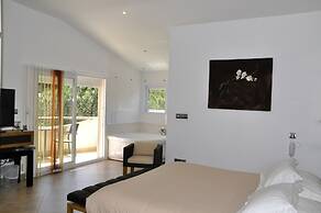 Private Hotel - Adults Only