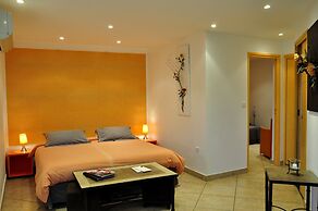 Private Hotel - Adults Only