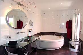 Private Hotel - Adults Only