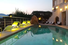 Private Hotel - Adults Only