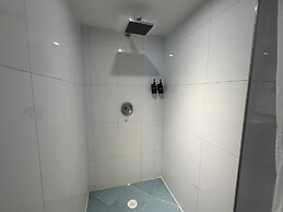Blu Inn Hotel