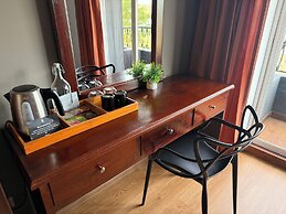 Blu Inn Hotel