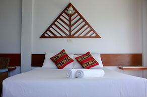 Thaniza Beachfront Resort