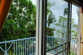 Thaniza Beachfront Resort