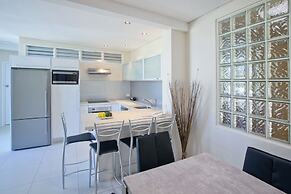 Maison Noosa Beachfront Resort