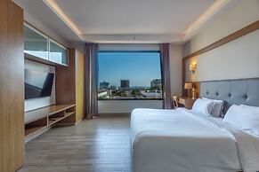 Weston Suites & Hotel