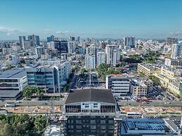 Weston Suites & Hotel