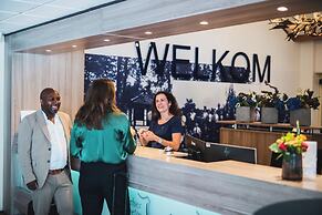 50/50 Hotel Belmont