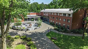 50/50 Hotel Belmont