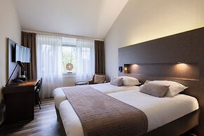 50/50 Hotel Belmont