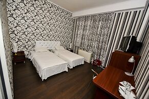 Mesogios Hotel