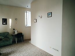 Mesogios Hotel