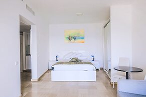 Hotel Blue Weiss