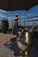 Hotel Dux