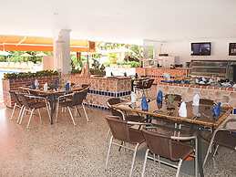 Hotel Del Llano