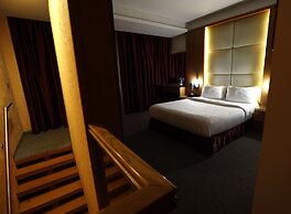 WH Hotel