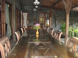 Hills Joglo Villa