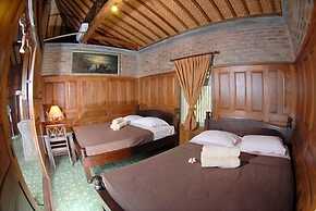 Hills Joglo Villa