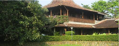 Hills Joglo Villa