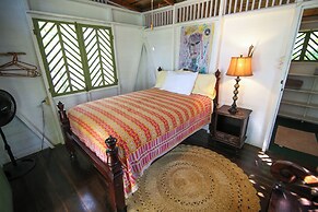 Tingalaya's Retreat