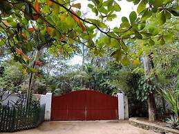 Tingalaya's Retreat