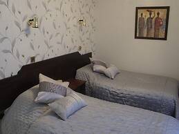 Plas Isa Hotel