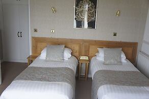 Plas Isa Hotel