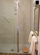 Plas Isa Hotel