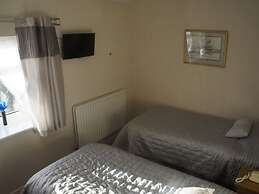 Plas Isa Hotel