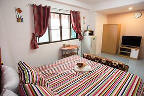 Pattaya Holiday Lodge