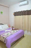 Pattaya Holiday Lodge