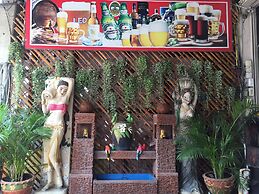 Pattaya Holiday Lodge
