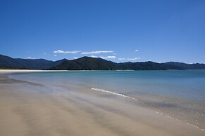 Awaroa Lodge