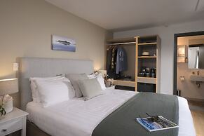 Awaroa Lodge