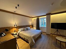 Hotel Serena